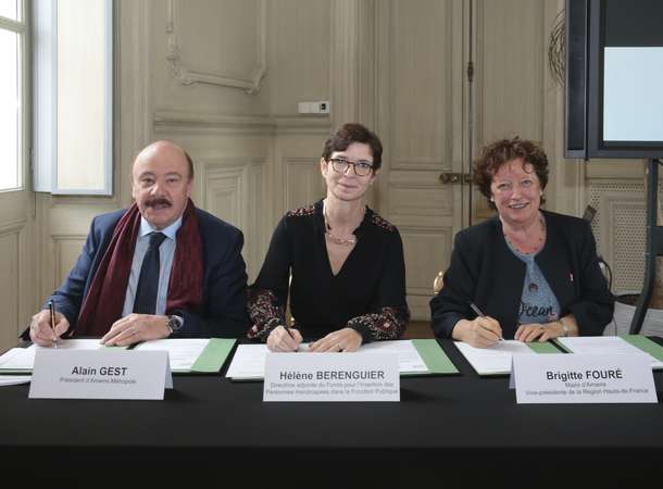 Signature-Convention-FIPHFP-23-oct-2019 © Laurent Rousselin Signature-Convention-FIPHFP-23-oct-2019 © Laurent Rousselin