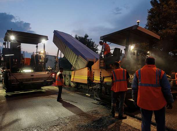 04/06 - Travaux de nuit // Entretien de la chaussée – Boulevard de Bapaume © Laurent Rousselin