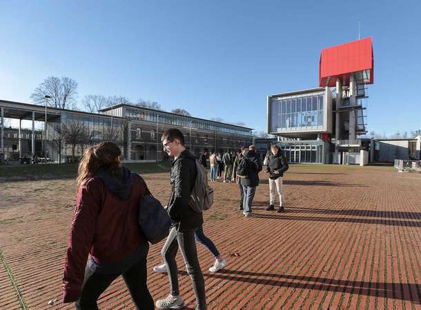 Dévoilement des résultats de l'enquête sur les conditions de vie des étudiants © Laurent Rousselin Dévoilement des résultats de l'enquête sur les conditions de vie des étudiants © Laurent Rousselin