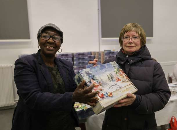 Du 1er au 12/12 : La Ville d’Amiens distribue les « Paniers gourmands » à ses aînés © Laurent Rousselin