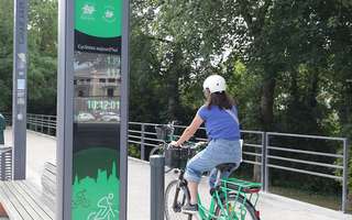 Installation de totems de comptage vélos (mail Albert 1er, boulevard Faidherbe) © Laurent Rousselin Installation de totems de comptage vélos (mail Albert 1er, boulevard Faidherbe) © Laurent Rousselin