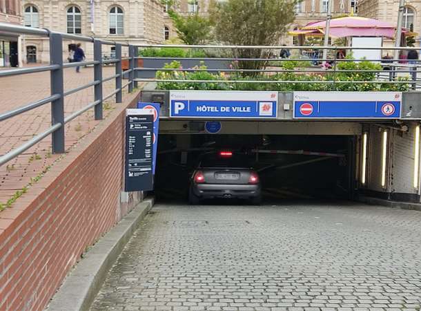 Les parkings souterrains ouverts dimanche 19 avril pour la Grande réderie © Laurent Rousselin