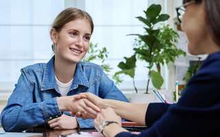 Pas de rendez-vous avec les conseillers sociaux des cinq pôles d’accu...