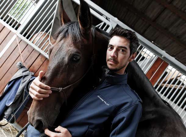 L’Amiénois qui murmurait à l’oreille des chevaux © Laurent Rousselin - Amiens Métropole L’Amiénois qui murmurait à l’oreille des chevaux © Laurent Rousselin - Amiens Métropole