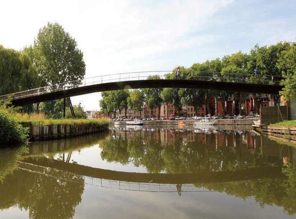 La passerelle du parc Saint-Pierre pour l’été 2024 © Laurent Rousselin / Amiens Métropole La passerelle du parc Saint-Pierre pour l’été 2024 © Laurent Rousselin / Amiens Métropole