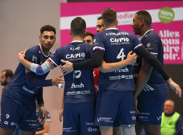Volley : l'AMVB se plaît au Coliseum... © Laurent Rousselin / Amiens Métropole