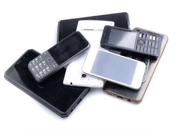 Collecte solidaire de téléphones portables © Getty Images Collecte solidaire de téléphones portables © Getty Images