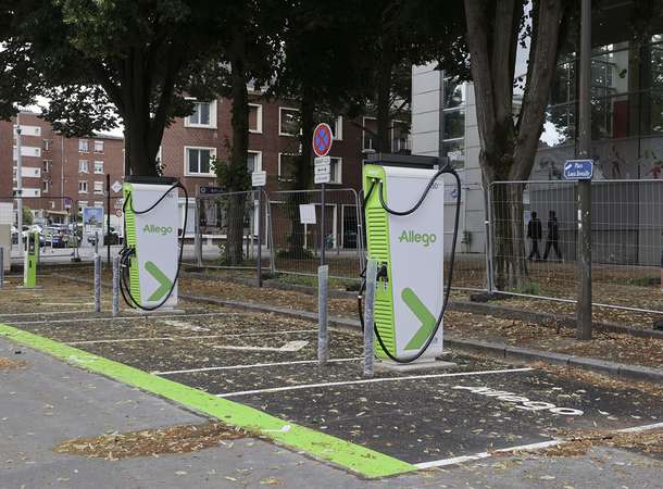 La montée en charge des bornes électriques © Laurent Rousselin