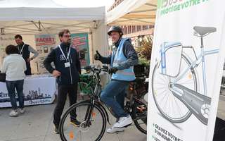 Le village de la mobilité nous transporte © Laurent Rousselin Le village de la mobilité nous transporte © Laurent Rousselin