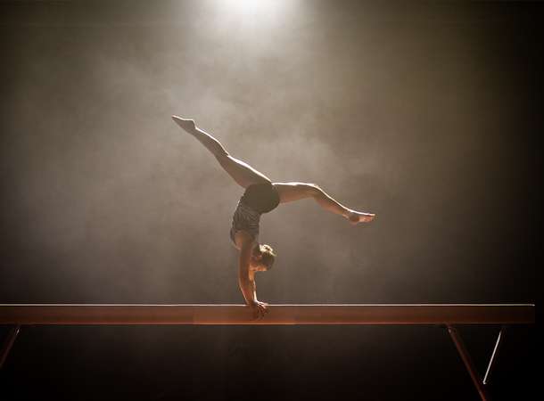 400 gymnastes sur la scène du Coliseum  © Laurent Rousselin