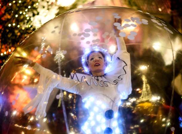 Le beffroi en sons et lumières © Andrea Endo / Cie Remue Ménage