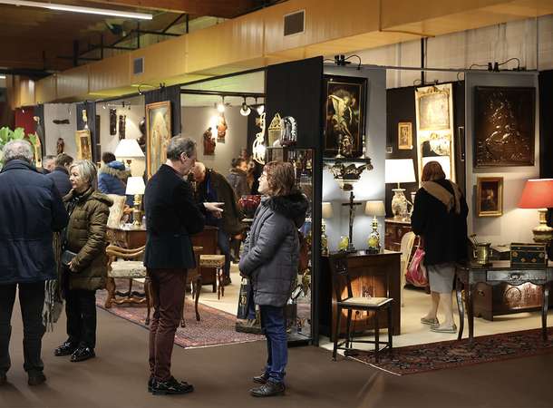 Les antiquaires font salon à Mégacité © Laurent Rousselin