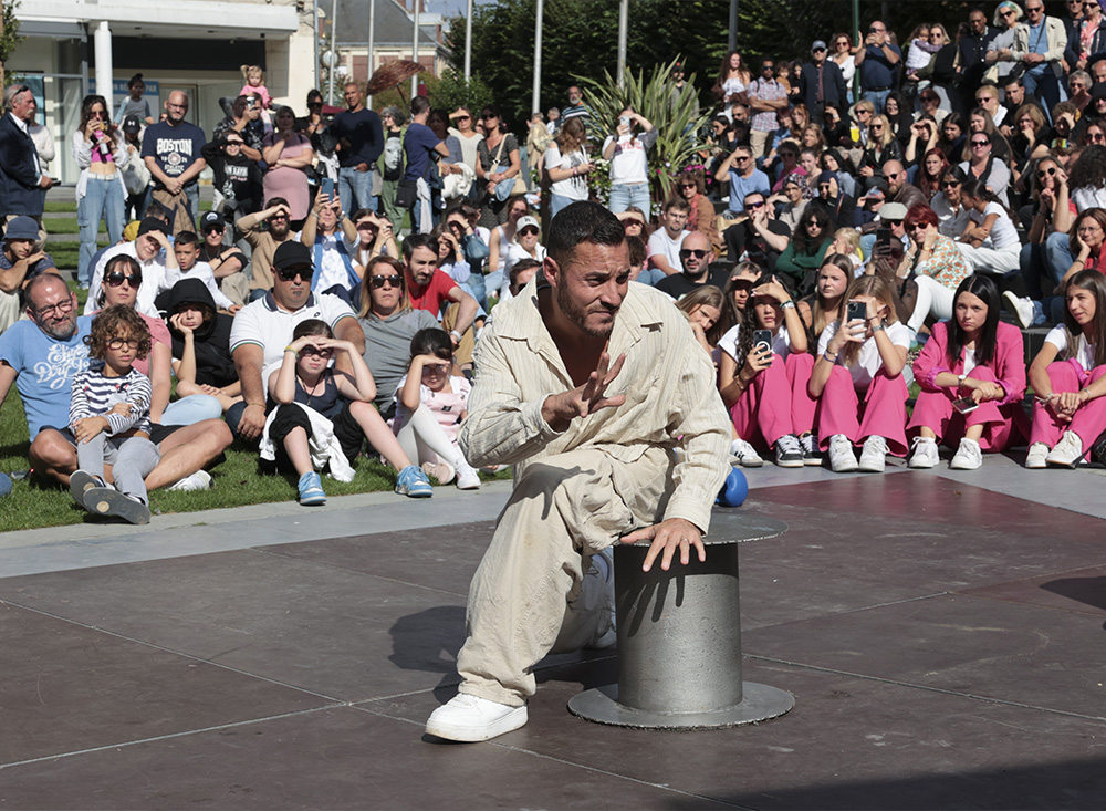 Le breakdancer Kamil Bousselham © Laurent Rousselin