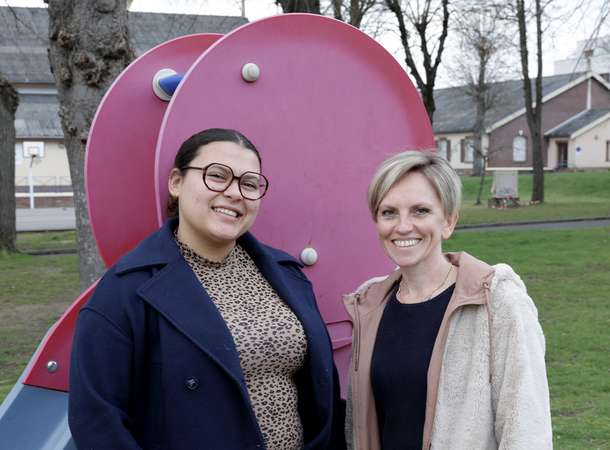 De futures sages-femmes pour garder vos enfants © Laurent Rousselin