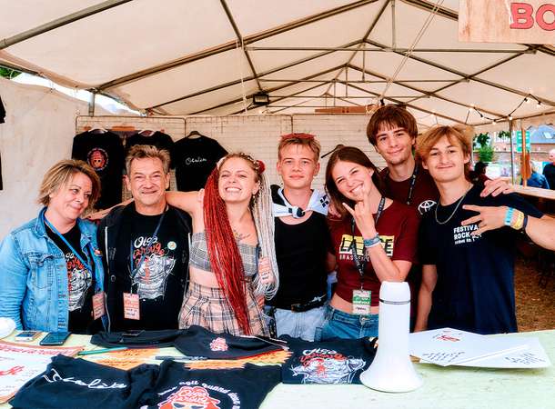 Un R4 toujours éco-solidaire, mais cette fois fin juin © Jérôme Halâtre