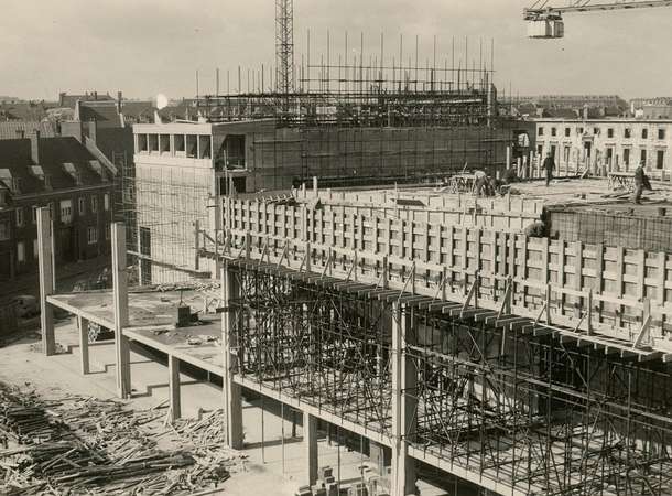 La MCA, symbole de la renaissance d'Amiens © Archives municipales et communautaires d’Amiens. Réf : 11Fi249