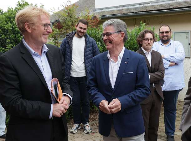 "Plus de proximité, de dialogue et d'action" © Laurent Rousselin