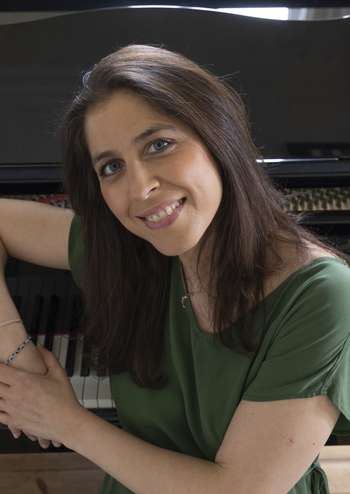 Sandra MOUBARAK © Laurent Rousselin Sandra MOUBARAK © Laurent Rousselin