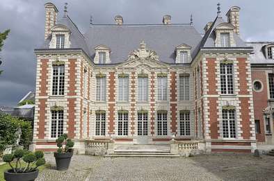 Façade Hôtel de Berny  © Thierry Rambaud