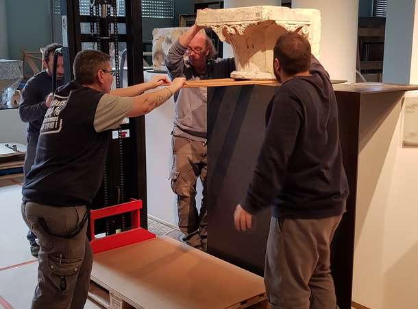 Les œuvres médiévales quittent une à une leur socle pour des espaces moins exposés Les œuvres médiévales quittent une à une leur socle pour des espaces moins exposés