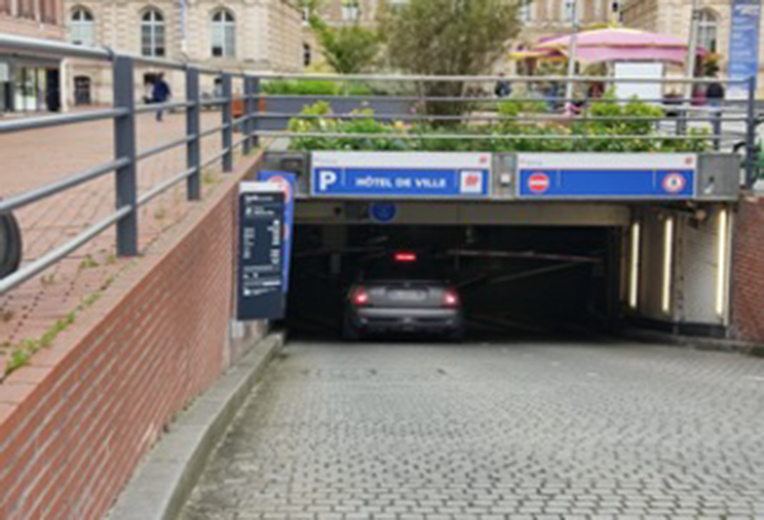 Parking Hôtel de ville © D.R