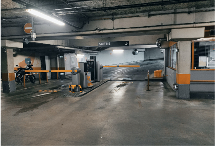 Parking Perret © D.R.