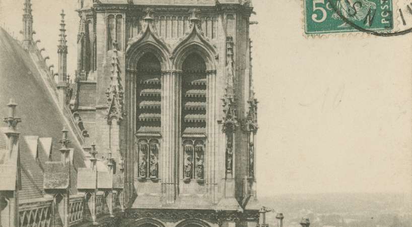 Face orientale de la tour nord de la cathédrale Notre-Dame d’Amiens © Archives municipales et communautaires d'Amiens_15Fi596 Face orientale de la tour nord de la cathédrale Notre-Dame d’Amiens © Archives municipales et communautaires d'Amiens_15Fi596