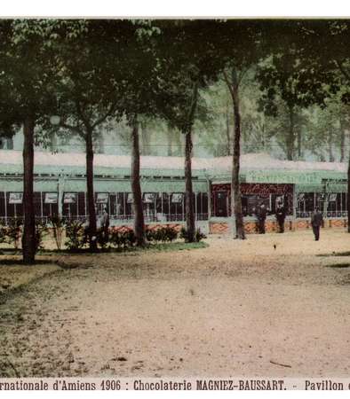 Vue du pavillon de la chocolaterie Magniez-Baussart lors de l’exposition internationale d’Amiens, 1906 © Archives municipales et communautaires d'Amiens_15Fi75