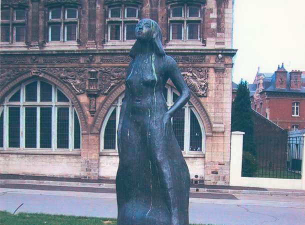 Statue « La danseuse » © Archives municipales et communautaires d'Amiens_6Fi1213