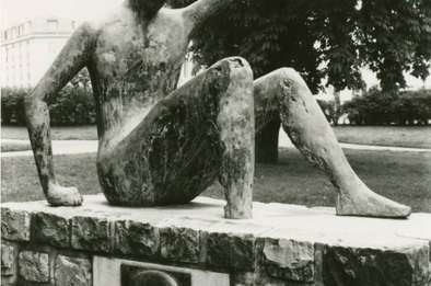 Monument aux victimes du travail © Archives municipales et communautaires d'Amiens_6Fi1185