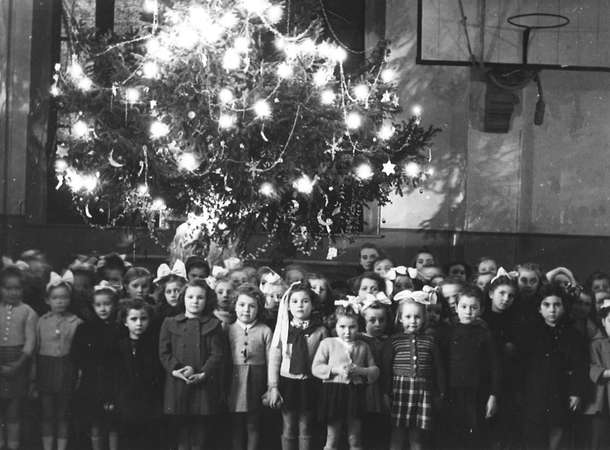 Arbre de Noël 1949 © Archives municipales et communautaires d'Amiens_30Fi2