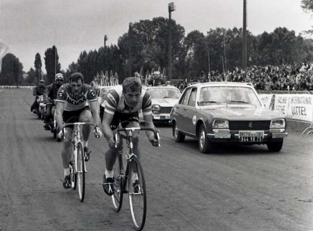 Arrivée du Tour de France le 1er juillet 1970, à Amiens_25Fi2972 © Archives municipales et communautaires d'Amiens_25Fi2972