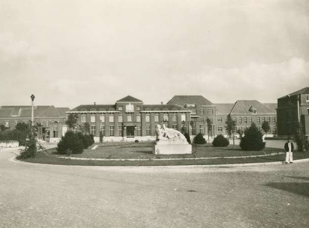 Carte postale représentant l'Hôpital Nord © Archives municipales et communautaires d'Amiens_10Z2821 Carte postale représentant l'Hôpital Nord © Archives municipales et communautaires d'Amiens_10Z2821