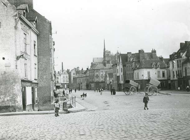 Place Vogel vers 1890 © Archives municipales et communautaires d'Amiens 10Z3028