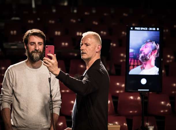 Que du bonheur (avec vos capteurs) © Simon Gosselin Que du bonheur (avec vos capteurs) © Simon Gosselin