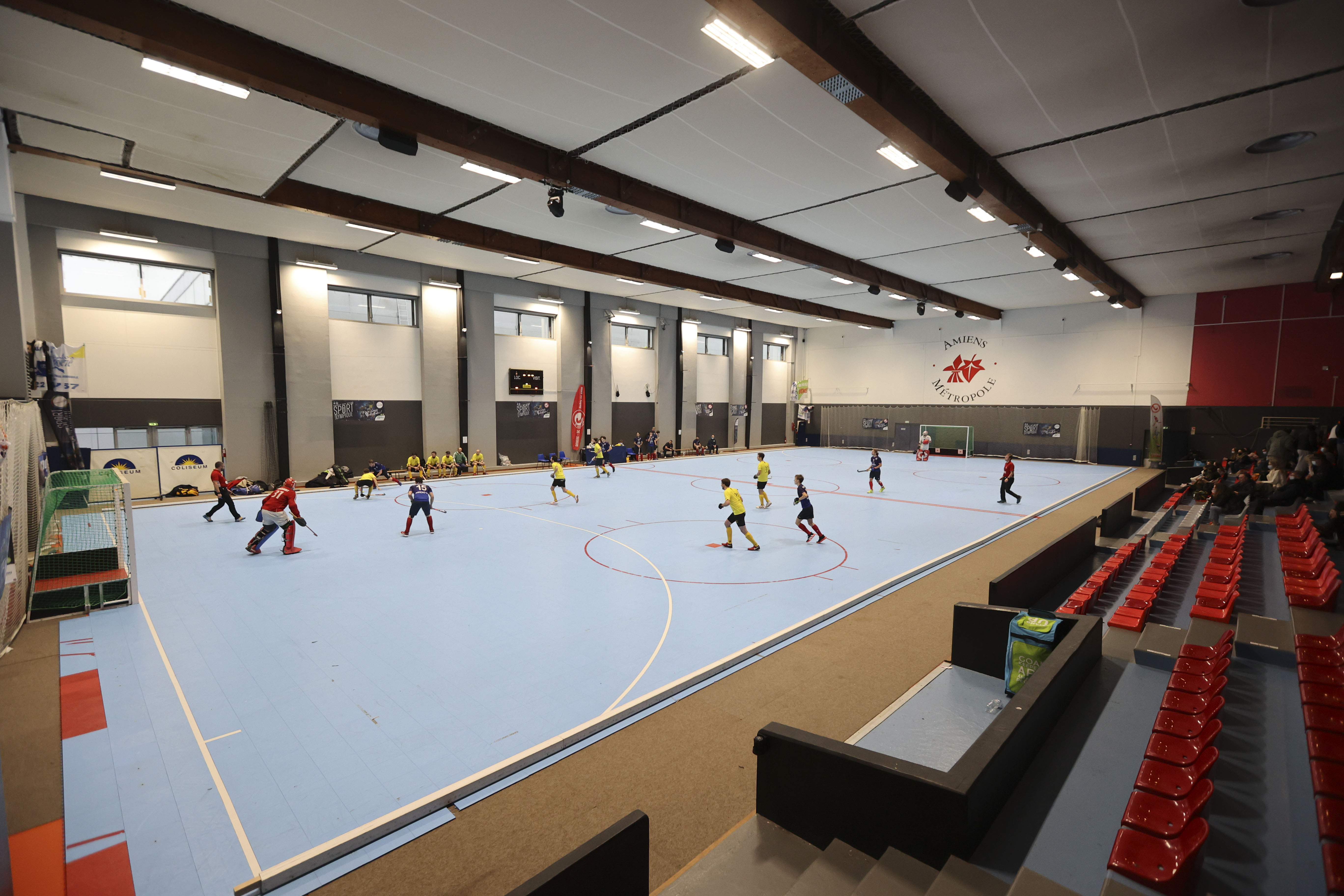 On est nombreux pr f rer la salle au gazon Amiens M tropole
